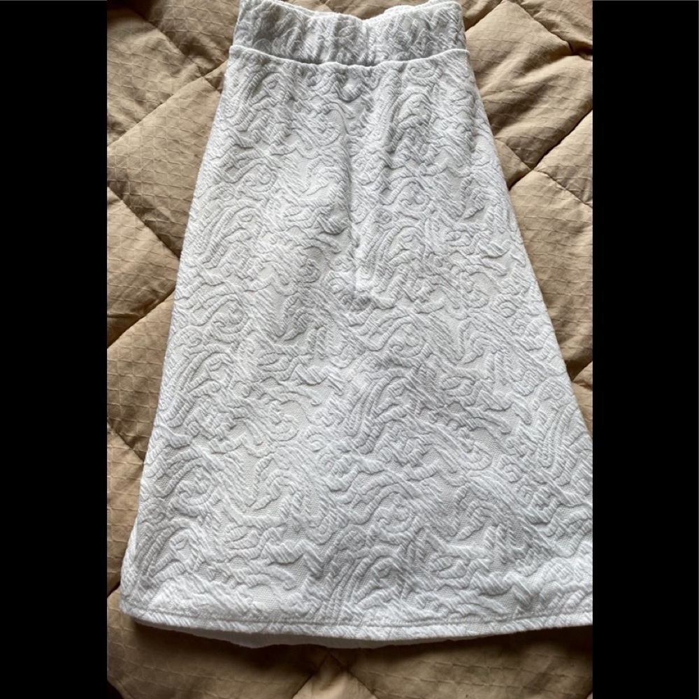 🌟Torrid Embossed Skater Skirt🌟